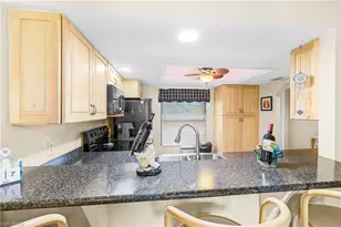 4708 SW 8th Pl, Cape Coral, FL 33914 - Photo 5