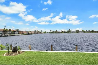 4634 SW Santa Barbara Pl #101, Cape Coral, FL 33914 - Photo 23