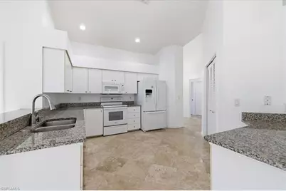 8137 Breton Cir, Fort Myers, FL 33912 - Photo 19