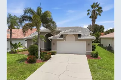8137 Breton Cir, Fort Myers, FL 33912 - Photo 9