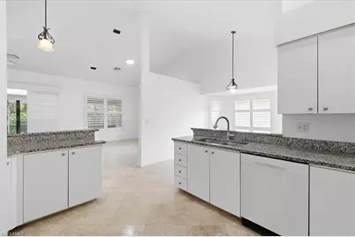 8137 Breton Cir, Fort Myers, FL 33912 - Photo 21