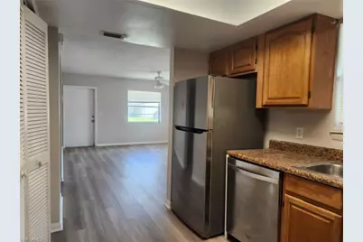 112 SE 12th Ter, Cape Coral, FL 33990 - Photo 5