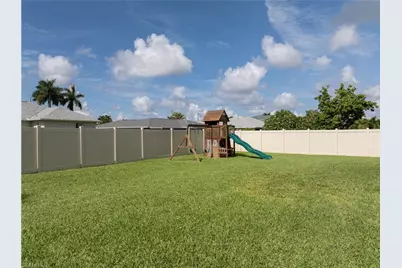 226 SW 44th Ter, Cape Coral, FL 33914 - Photo 27