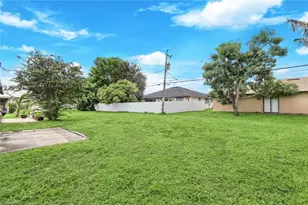523/525 SE Van Loon Terrace, Cape Coral, FL 33990 - Photo 15