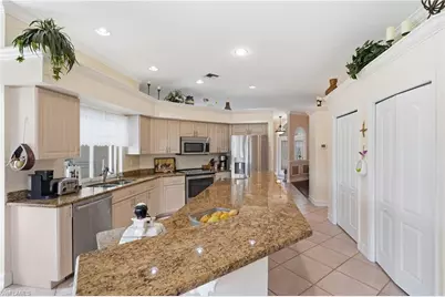 8861 Creek Run Dr, Bonita Springs, FL 34135 - Photo 17