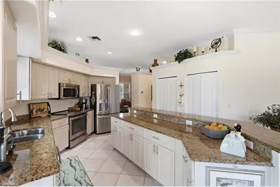 8861 Creek Run Dr, Bonita Springs, FL 34135 - Photo 19