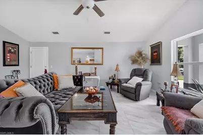 6040 Keystone Cir, Labelle, FL 33935 - Photo 3