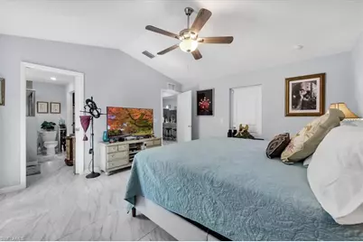 6040 Keystone Cir, Labelle, FL 33935 - Photo 9