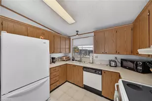 3032 Bounty Ln, Saint James City, FL 33956 - Photo 11