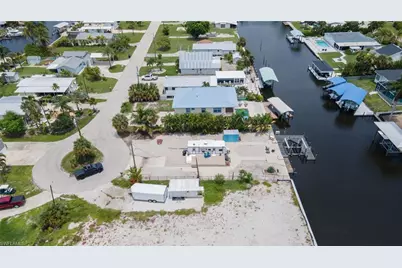 2692 N Ibis Ct, Saint James City, FL 33956 - Photo 5