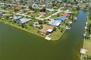 219 SE 19th Ct, Cape Coral, FL 33990 - Photo 39