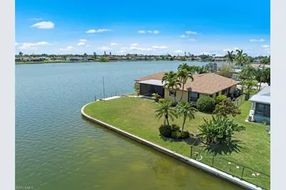 219 SE 19th Ct, Cape Coral, FL 33990 - Photo 45
