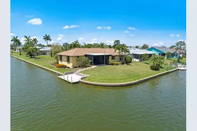 219 SE 19th Ct, Cape Coral, FL 33990 - Photo 43
