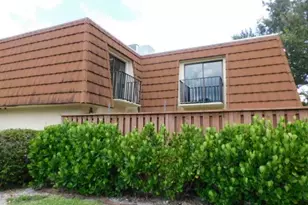 5235 Cedarbend Dr, Fort Myers, FL 33919 - Photo 1