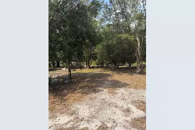 555 S Palm St, Clewiston, FL 33440 - Photo 1