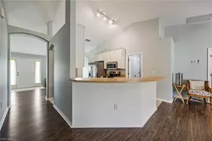 923 NE 9th Terrace, Cape Coral, FL 33909 - Photo 9