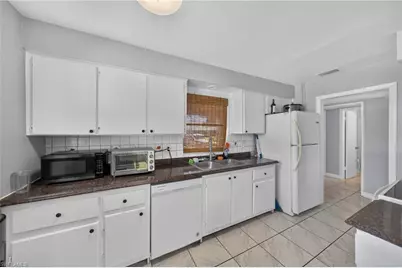 1306 SE 40th Ter, Cape Coral, FL 33904 - Photo 21