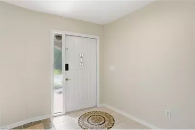 524 SE 8th Pl, Cape Coral, FL 33990 - Photo 11