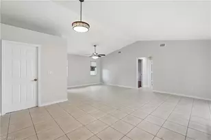 524 SE 8th Pl, Cape Coral, FL 33990 - Photo 19