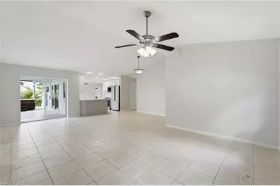 524 SE 8th Pl, Cape Coral, FL 33990 - Photo 23