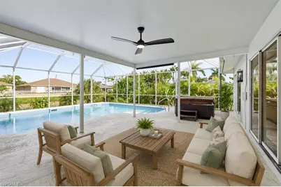 524 SE 8th Pl, Cape Coral, FL 33990 - Photo 7