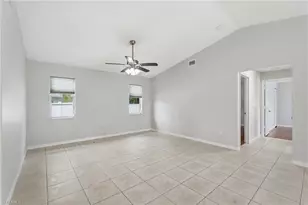 524 SE 8th Pl, Cape Coral, FL 33990 - Photo 21