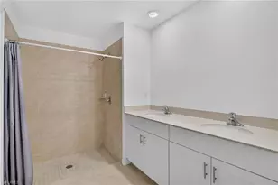 17742 Paradiso Wy, North Fort Myers, FL 33917 - Photo 19
