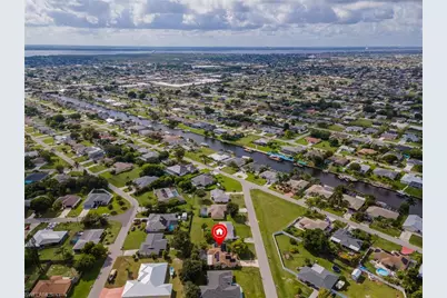 1205 SE 12th Ln, Cape Coral, FL 33990 - Photo 37