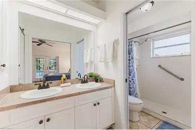 1205 SE 12th Ln, Cape Coral, FL 33990 - Photo 17