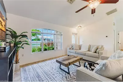 1205 SE 12th Ln, Cape Coral, FL 33990 - Photo 5