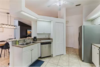 1205 SE 12th Ln, Cape Coral, FL 33990 - Photo 11