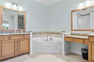 198 Shadroe Cove Cir, Cape Coral, FL 33991 - Photo 23