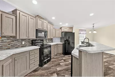 2471 Brownell Ct, North Fort Myers, FL 33917 - Photo 3