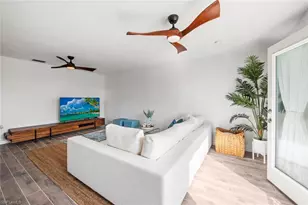 13124 Golden Palms Circle, Fort Myers, FL 33913 - Photo 11