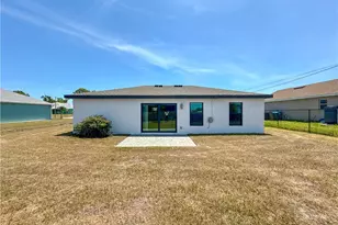 3010 NE 6th Pl, Cape Coral, FL 33909 - Photo 21