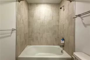 3010 NE 6th Pl, Cape Coral, FL 33909 - Photo 13