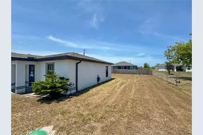 3010 NE 6th Pl, Cape Coral, FL 33909 - Photo 19