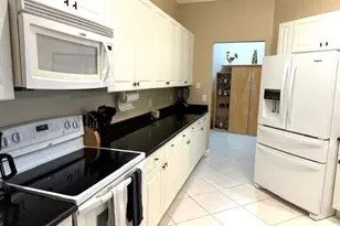 2743 First St, Fort Myers, FL 33916 - Photo 3