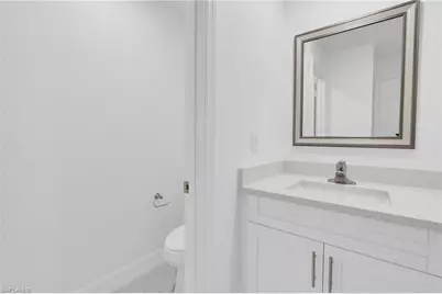 310 NE 9th Ter, Cape Coral, FL 33909 - Photo 17