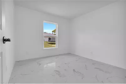 310 NE 9th Ter, Cape Coral, FL 33909 - Photo 23