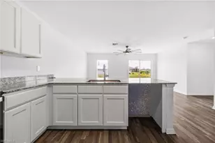 8043 Mangrove Cir, Labelle, FL 33935 - Photo 5
