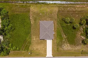 8043 Mangrove Cir, Labelle, FL 33935 - Photo 27