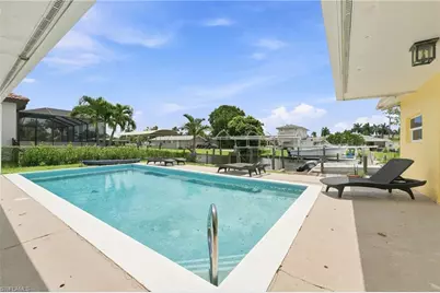 902 El Dorado Pkwy E, Cape Coral, FL 33904 - Photo 27