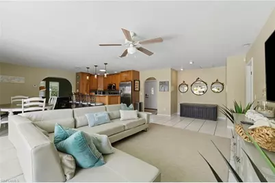 902 El Dorado Pkwy E, Cape Coral, FL 33904 - Photo 7