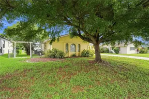 902 El Dorado Pkwy E, Cape Coral, FL 33904 - Photo 3