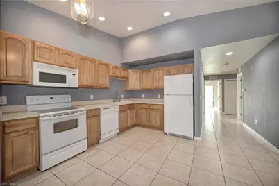 4402 Douglas Ln, Lehigh Acres, FL 33973 - Photo 5