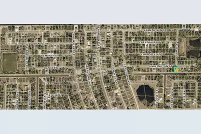 1070 Darlington St, Lehigh Acres, FL 33974 - Photo 3