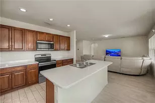 152 SE 27th Terrace, Cape Coral, FL 33904 - Photo 7