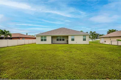 152 SE 27th Ter, Cape Coral, FL 33904 - Photo 33