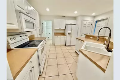 103 E 11th St, Lehigh Acres, FL 33972 - Photo 11